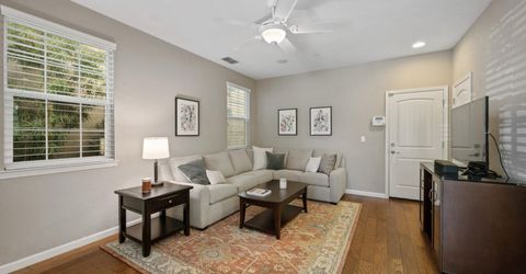 3041 Village Center Dr, Roseville, CA 95747 Photo