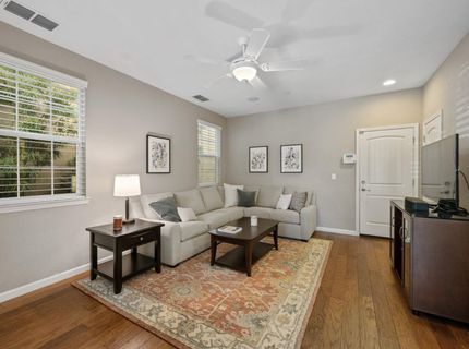 3041 Village Center Dr, Roseville, CA 95747 Photo