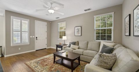 3041 Village Center Dr, Roseville, CA 95747 Photo