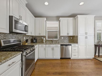 3041 Village Center Dr, Roseville, CA 95747 Photo