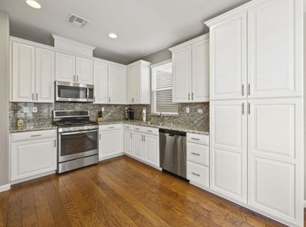 3041 Village Center Dr, Roseville, CA 95747 Photo