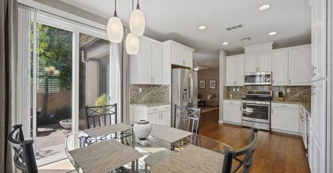 3041 Village Center Dr, Roseville, CA 95747 Photo