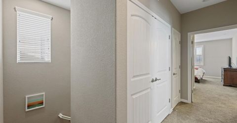 3041 Village Center Dr, Roseville, CA 95747 Photo