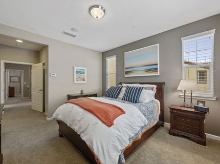 3041 Village Center Dr, Roseville, CA 95747 Photo