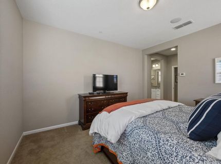 3041 Village Center Dr, Roseville, CA 95747 Photo