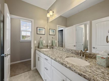 3041 Village Center Dr, Roseville, CA 95747 Photo