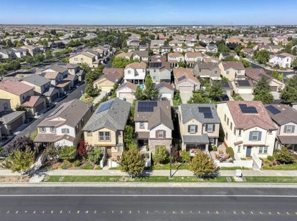 3041 Village Center Dr, Roseville, CA 95747 Photo