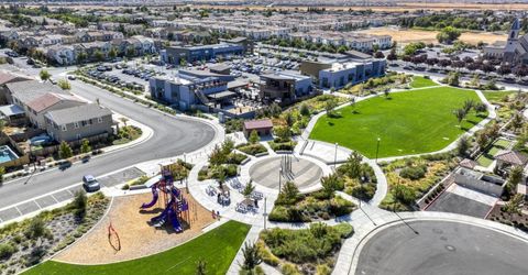 3041 Village Center Dr, Roseville, CA 95747 Photo