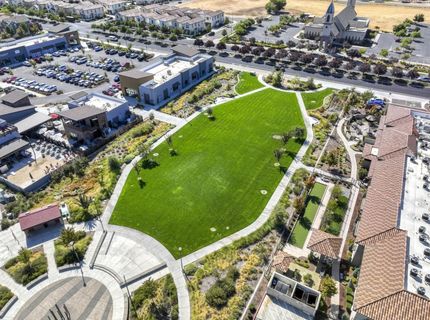 3041 Village Center Dr, Roseville, CA 95747 Photo
