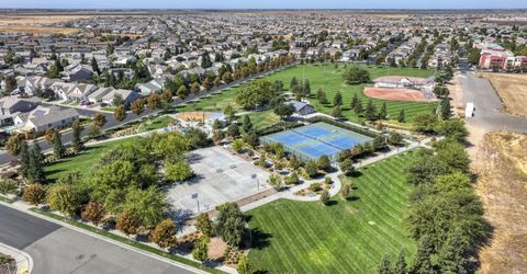 3041 Village Center Dr, Roseville, CA 95747 Photo