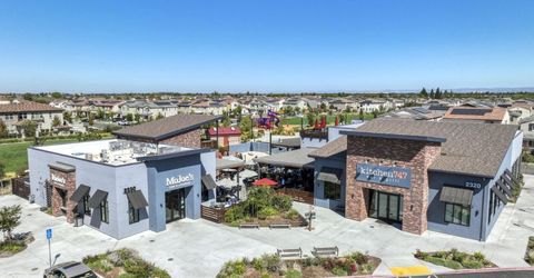 3041 Village Center Dr, Roseville, CA 95747 Photo
