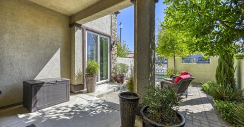 3041 Village Center Dr, Roseville, CA 95747 Photo