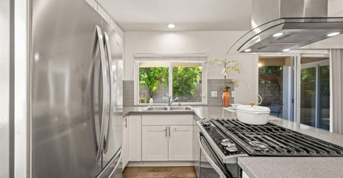 6091 Heath Way, Sacramento, CA 95823 Photo