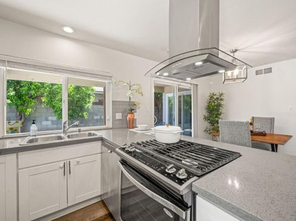 6091 Heath Way, Sacramento, CA 95823 Photo