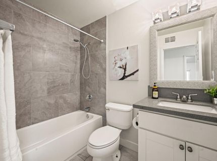 6091 Heath Way, Sacramento, CA 95823 Photo