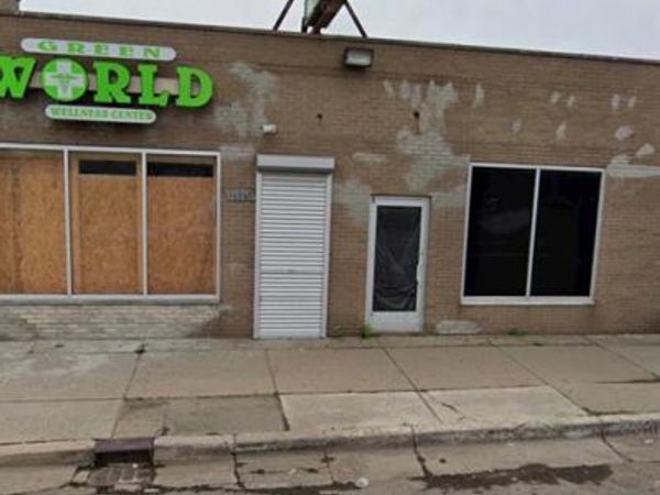 16060 E 8 Mile Road , Detroit, MI 48205