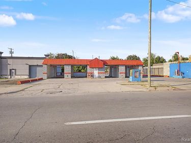 19639 W Warren Avenue, Detroit, Mi 48228