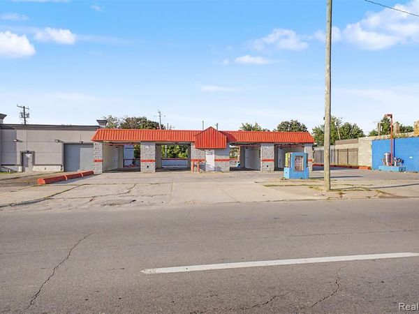 19639 W Warren Avenue , Detroit, MI 48228