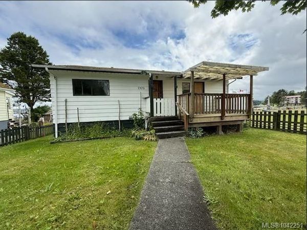 7375 Market St, Port Hardy, BC V0N 2P0