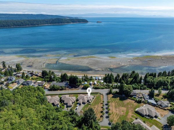 5300 Gainsberg Rd, Unit #6, Bowser, BC V0R 1G0