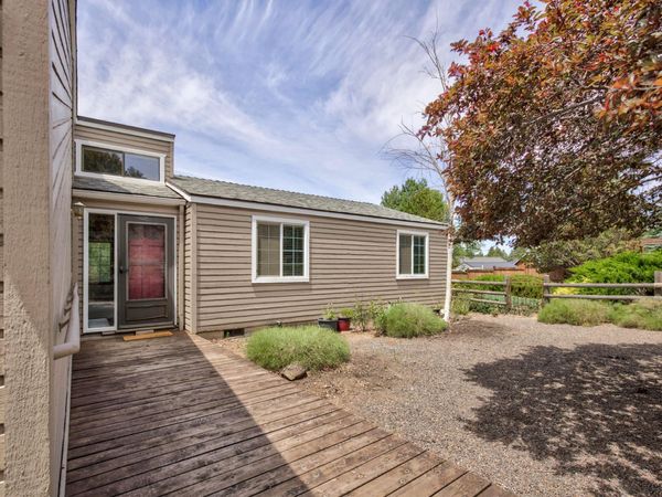 61145 Ladera Road, Bend, OR 97702