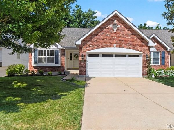 1627 Polar Drive , Wentzville, MO 63385