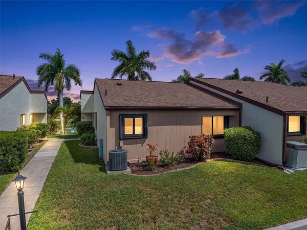 1001 W MARION AVENUE, Unit 5, PUNTA GORDA, FL 33950
