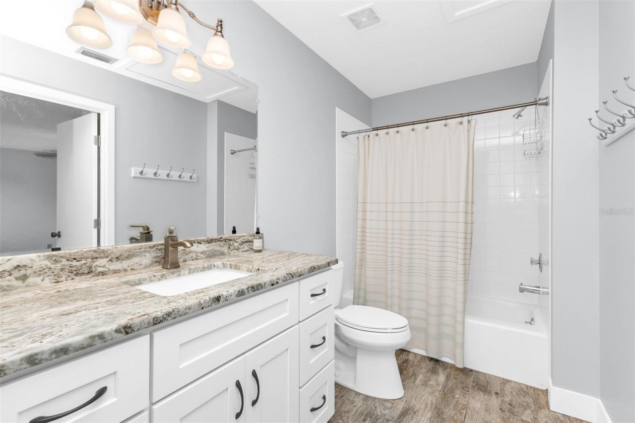 1001 W Marion Avenue, Unit 5, Punta Gorda, FL 33950 Photo