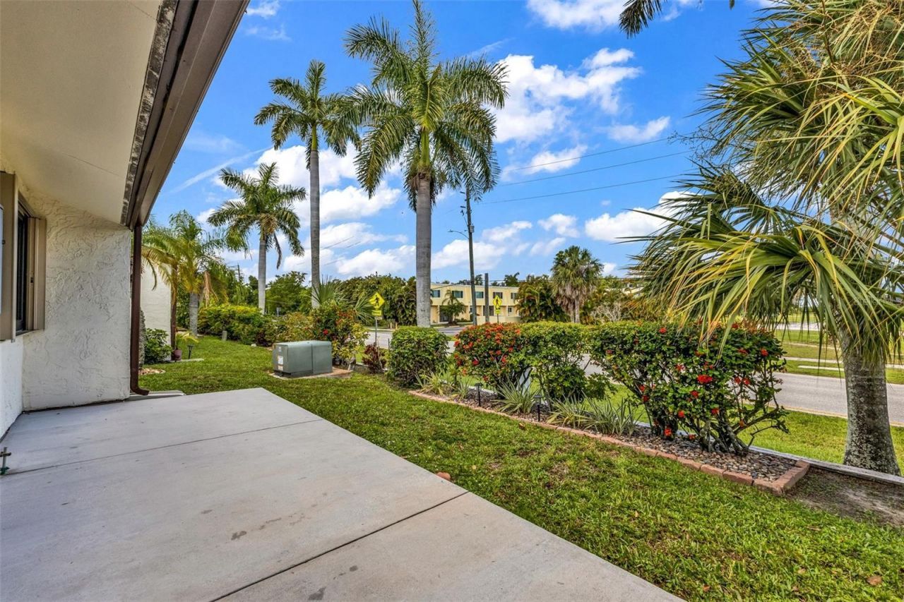 1001 W Marion Avenue, Unit 5, Punta Gorda, FL 33950 Photo