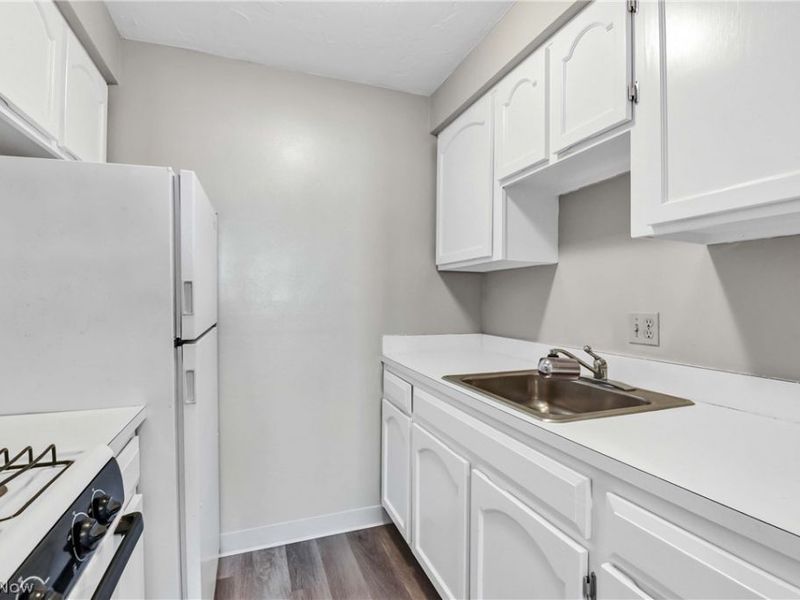 12900 Lake Avenue, Unit 1103, Lakewood, OH 44107 Photo 12