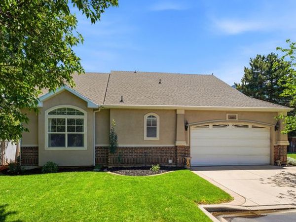 11301 S BLUE ROAN LN E, Sandy, UT 84092