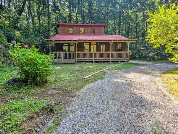 65 Mount Pleasant Drive, Ellijay, GA 30540