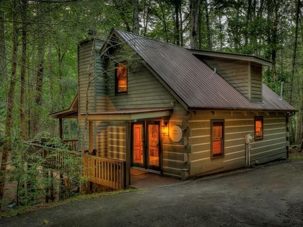 70 Stanley Creek Cross, Blue Ridge, GA 30513