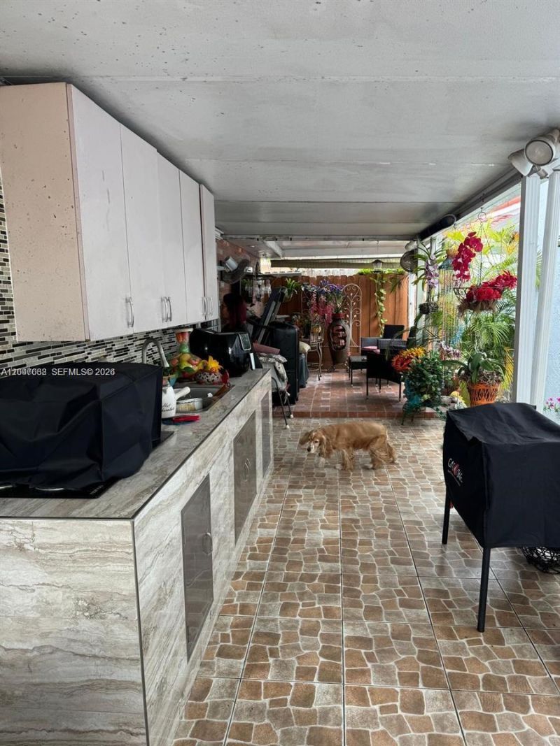 8805 NW 113th St, Hialeah Gardens, FL 33018 Photo