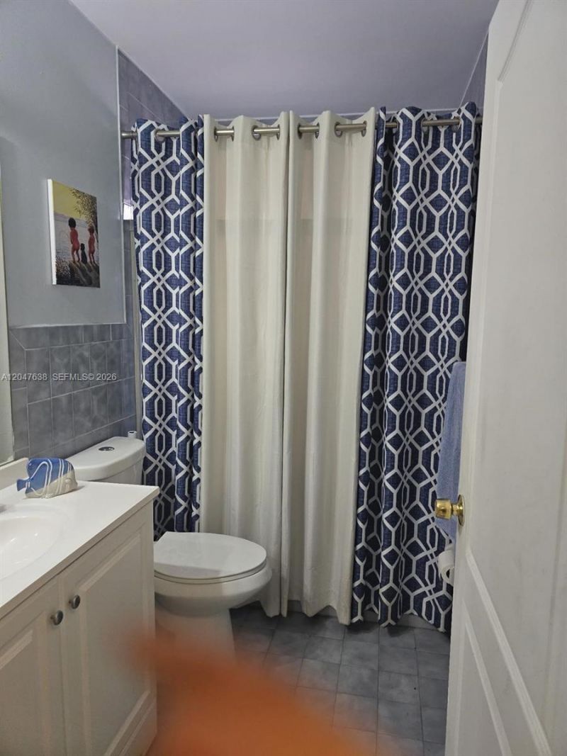 8805 NW 113th St, Hialeah Gardens, FL 33018 Photo