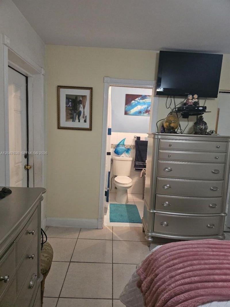 8805 NW 113th St, Hialeah Gardens, FL 33018 Photo