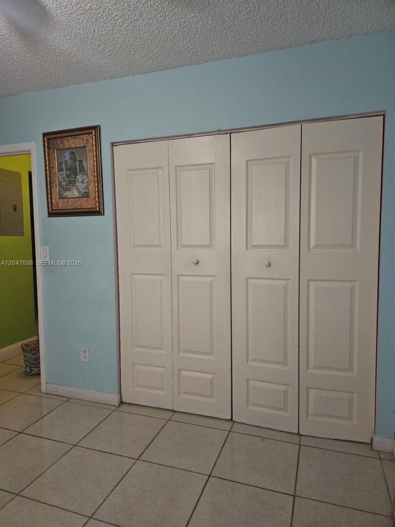 8805 NW 113th St, Hialeah Gardens, FL 33018 Photo
