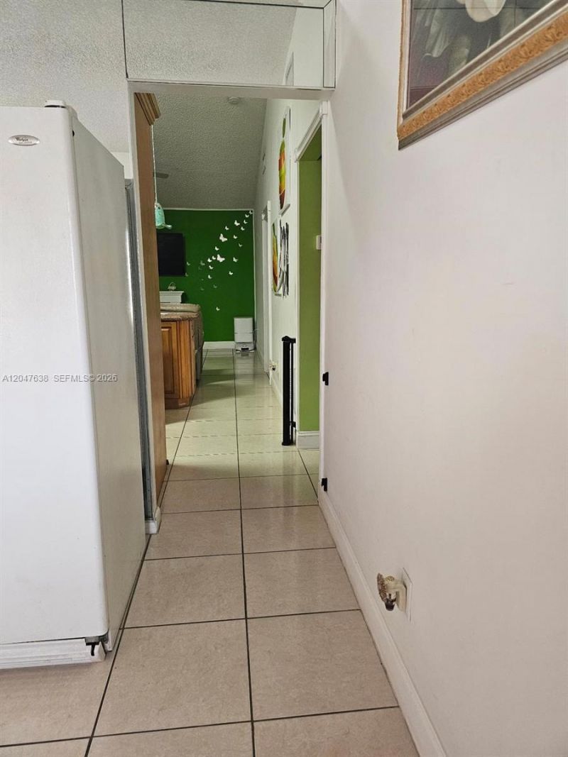 8805 NW 113th St, Hialeah Gardens, FL 33018 Photo
