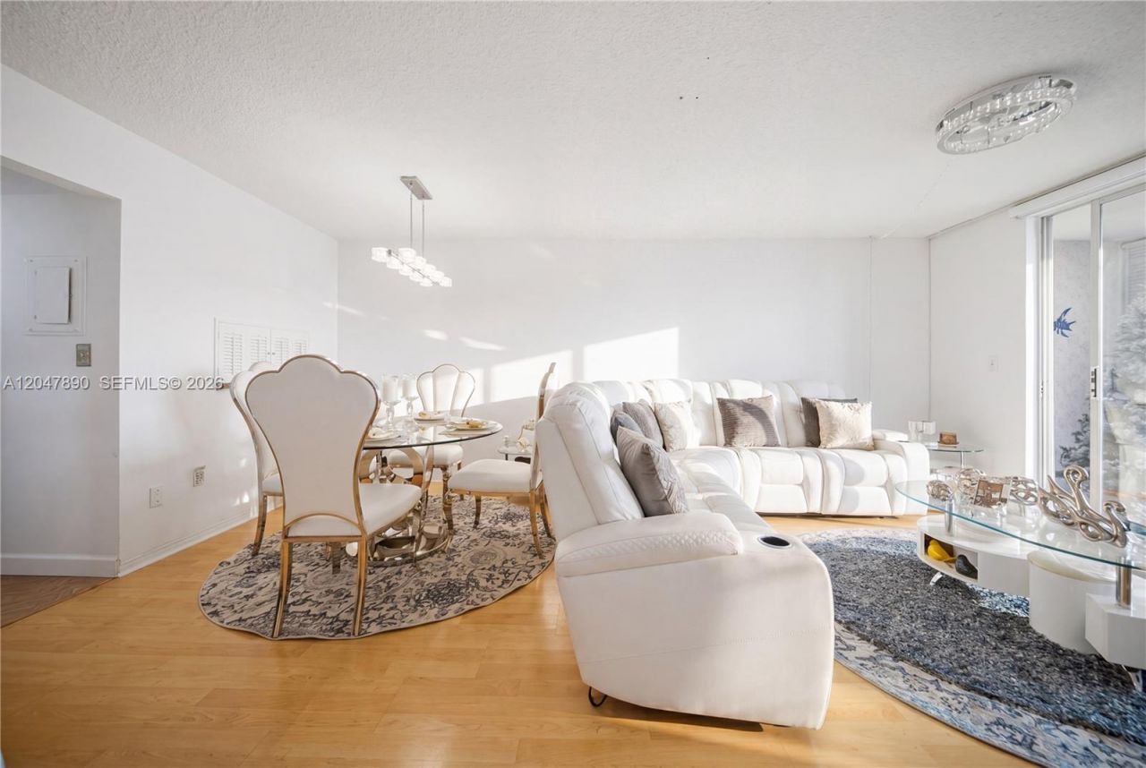 2999 Point East Dr , Unit C507, Aventura, FL 33160 Photo