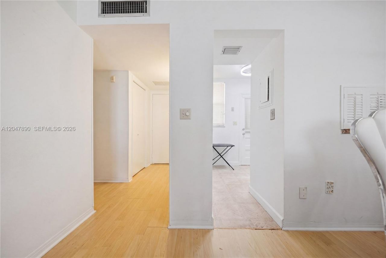 2999 Point East Dr , Unit C507, Aventura, FL 33160 Photo