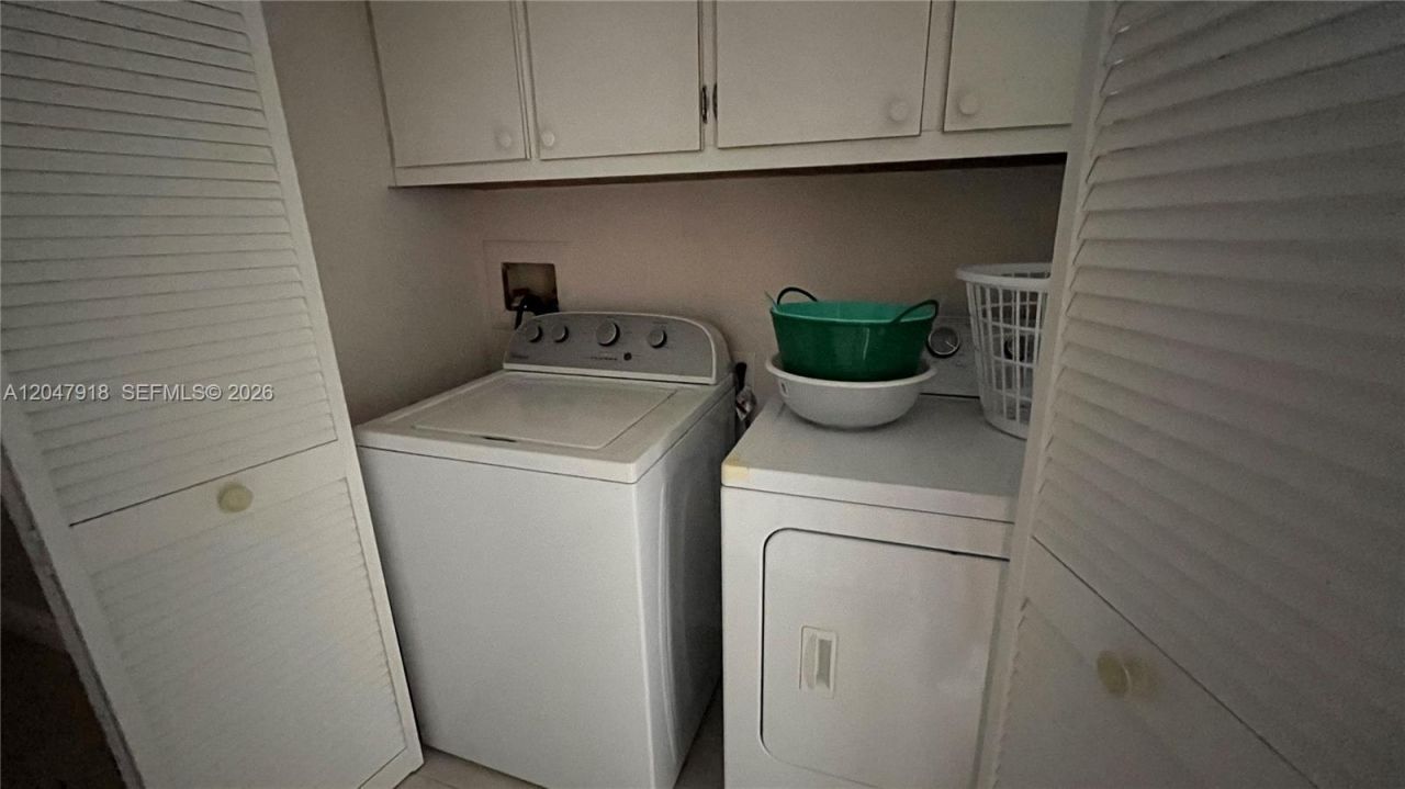 807 NE 27th Ave , Unit 807, Hallandale Beach, FL 33009 Photo