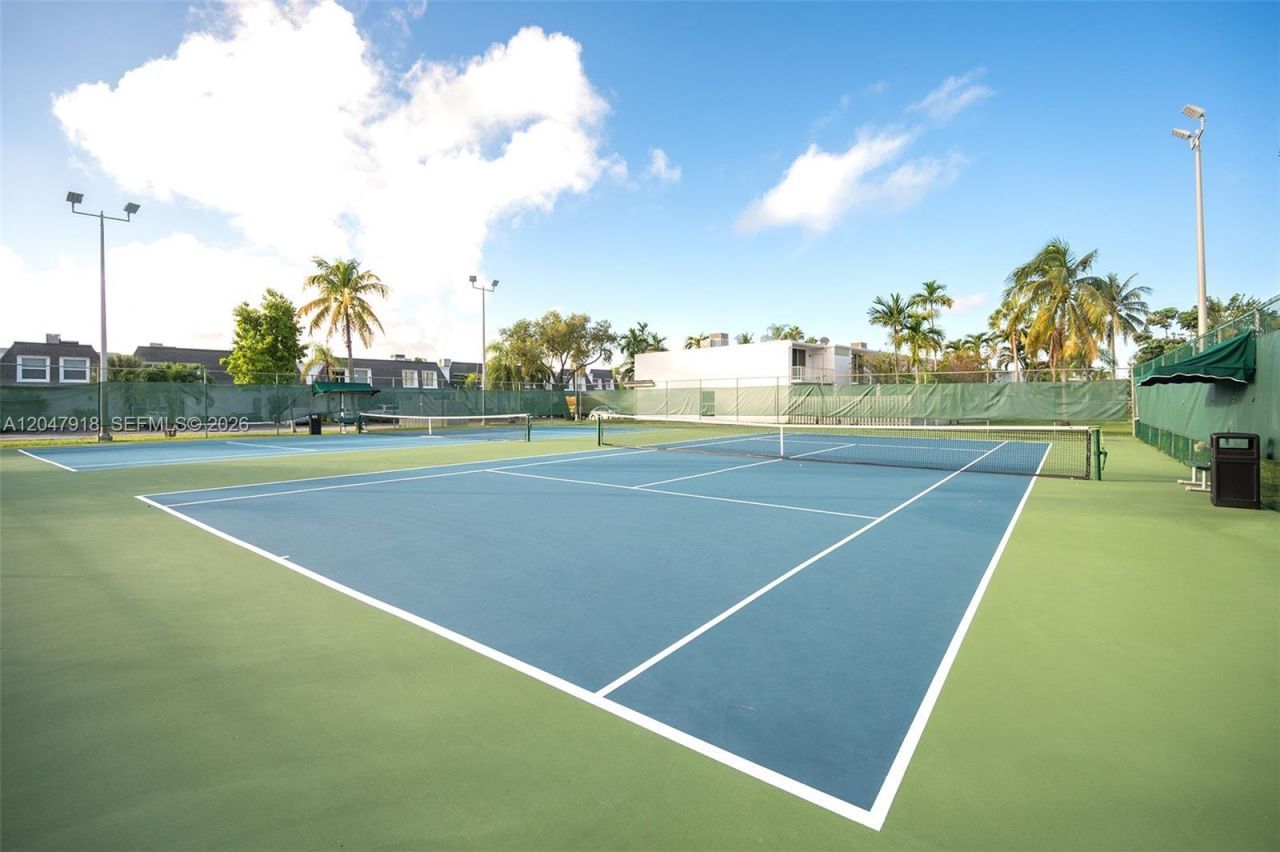 807 NE 27th Ave , Unit 807, Hallandale Beach, FL 33009 Photo