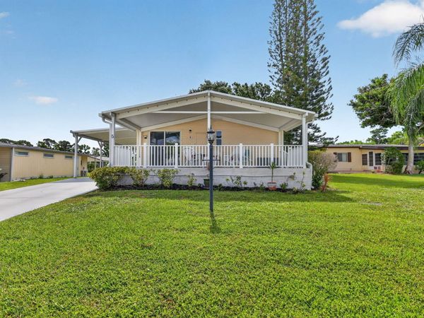5 Montilla Way, Port St. Lucie, FL 34952