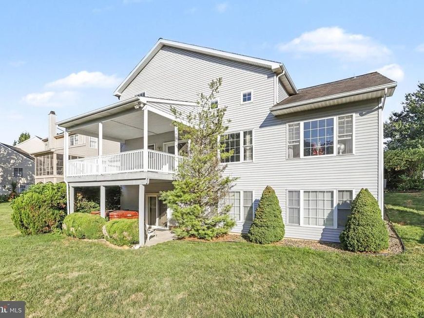 532 Waterside Cir L-0133, Lebanon, PA 17042 Main Photo