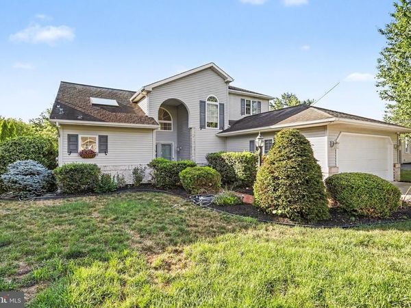 532 WATERSIDE CIR L-0133, LEBANON, PA 17042
