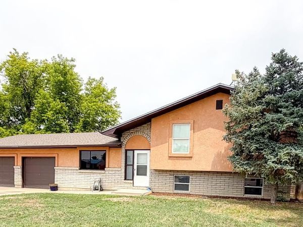 800 Buttercup Ln, Rocky Ford, CO 81067