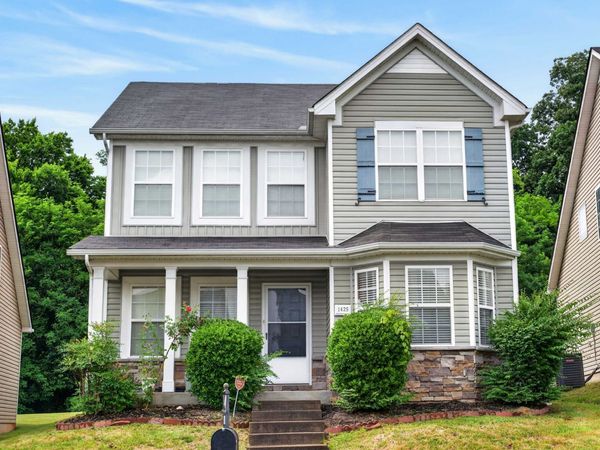 1425 Sprucedale Dr, Antioch, TN 37013