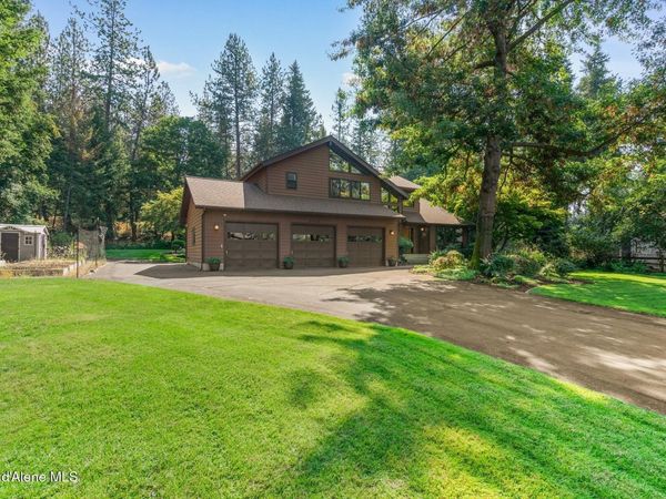 9737 N Circle Drive , Hayden, ID 83835