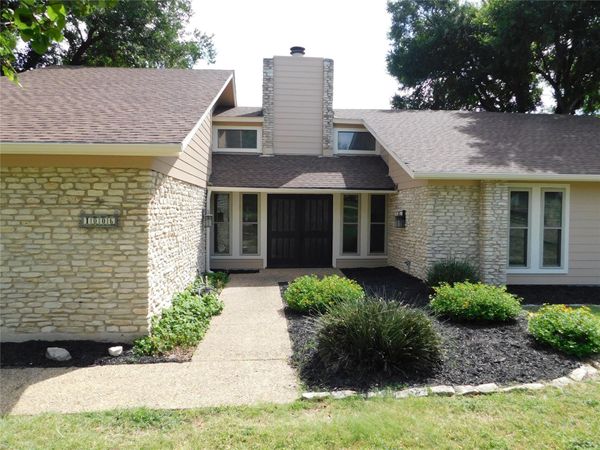 1006 Porpoise ST, Lakeway, TX 78734