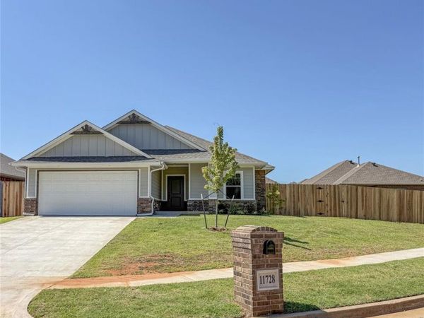 11728 SW 14th Street, Yukon, OK 73099
